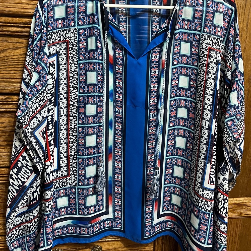 Valerie Stevens blue top, perfect over a tank or tee, size Small